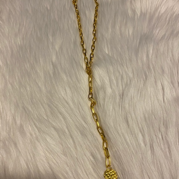 Chain Necklace- Gold - Picture 3 of 3
